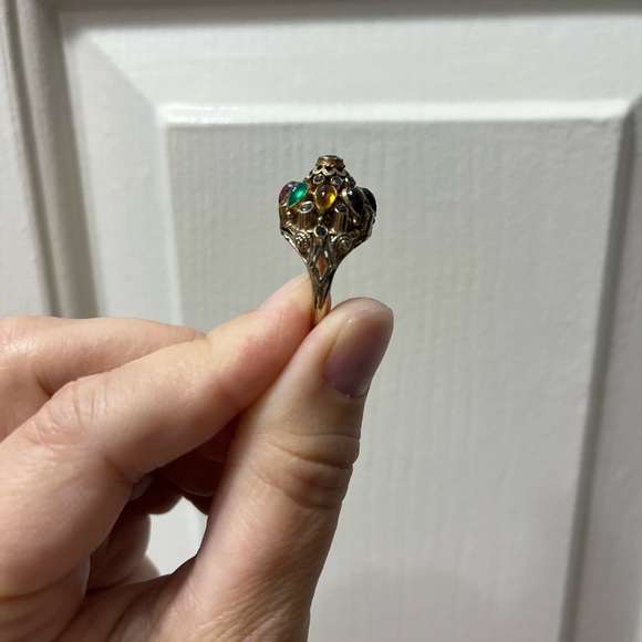 18K yellow gold multi gemstone Thai princess harem antique dome ring size 7. - Picture 8 of 16